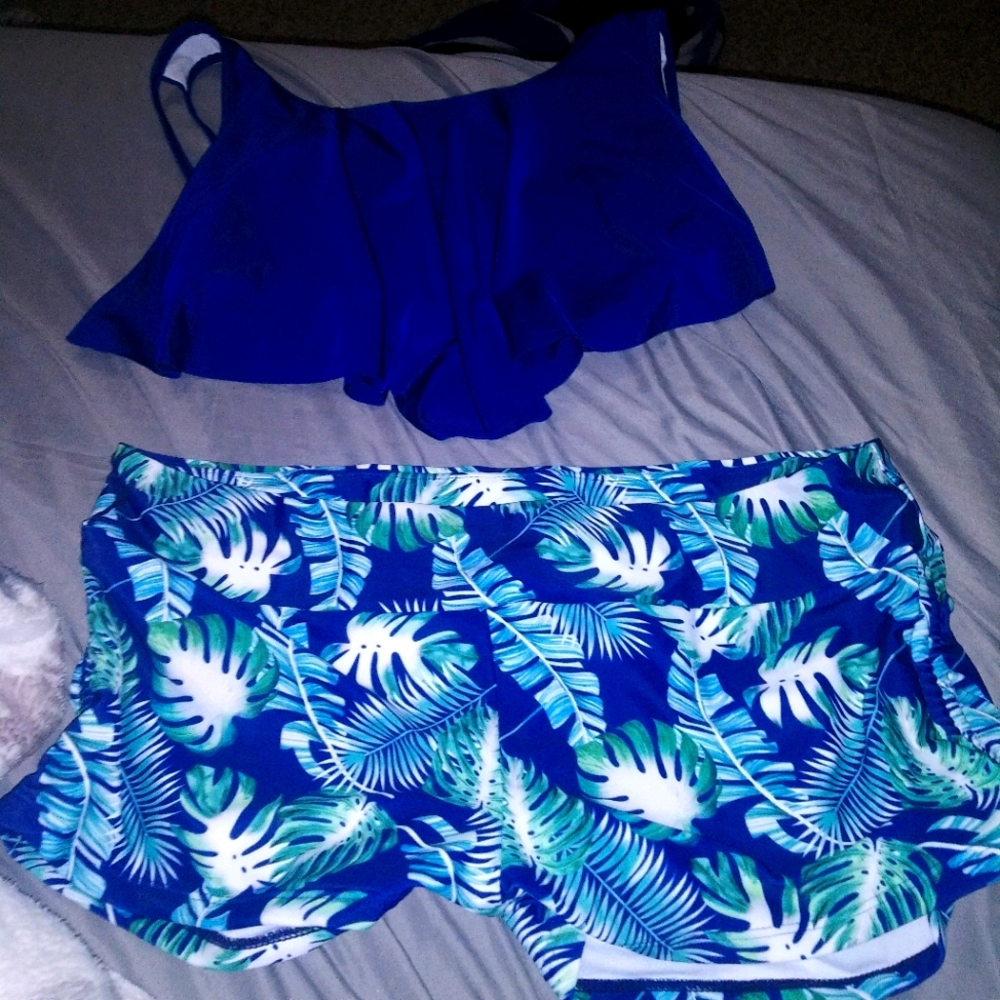 Womens **NEW***bathing suit XL 2 pc